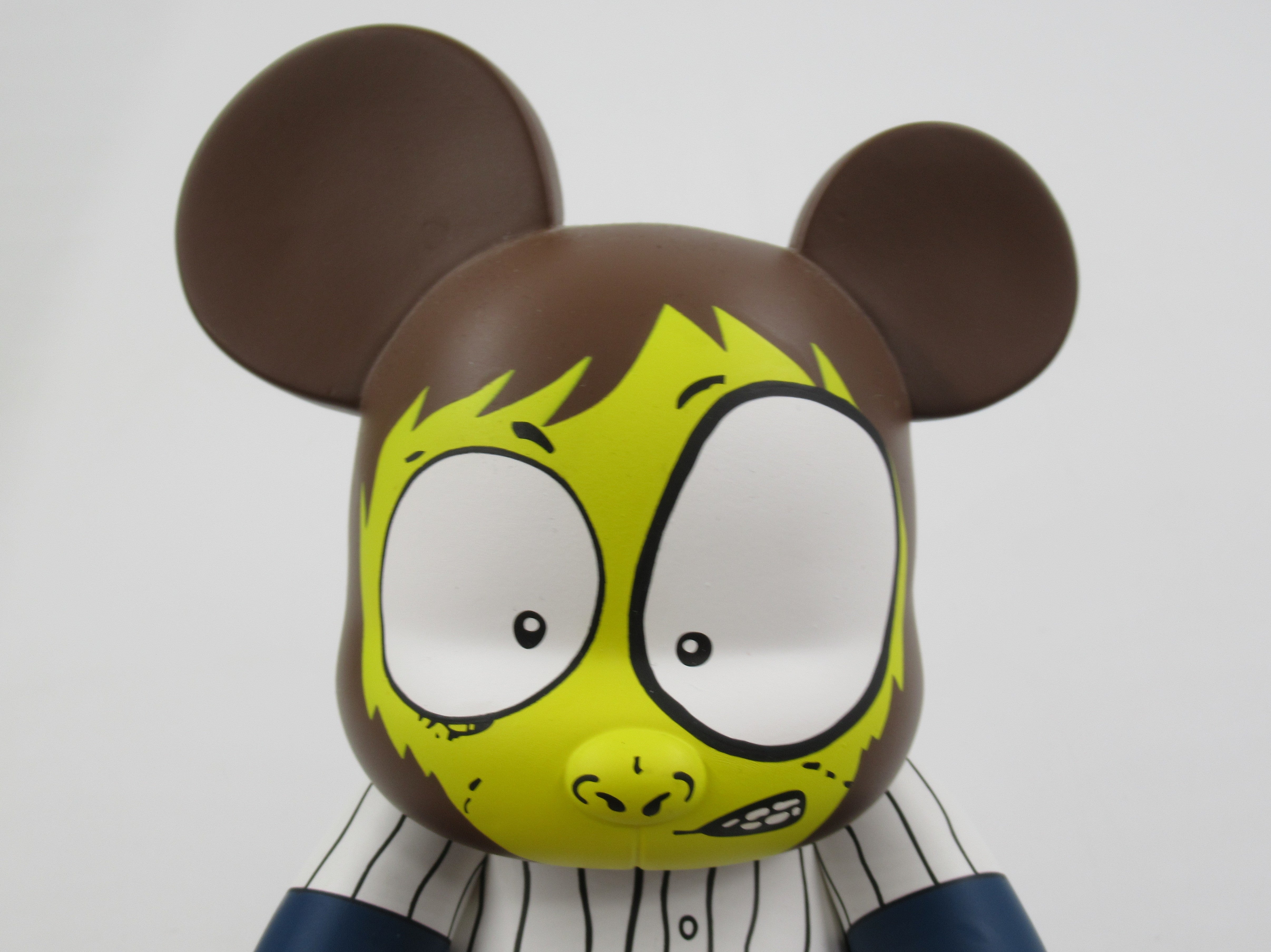QEE COLLECTION x Evil Ape NYC MCA Baseball 8" Vinyl Bear - Toy2r (2006) Art Toy